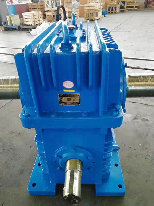 鋼廠冷床專用二次包絡(luò)蝸輪減速機(jī)